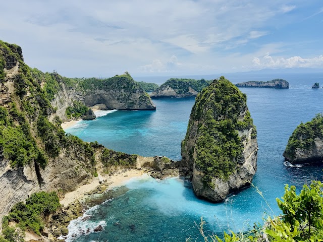 Atuh King Five Nusa Penida