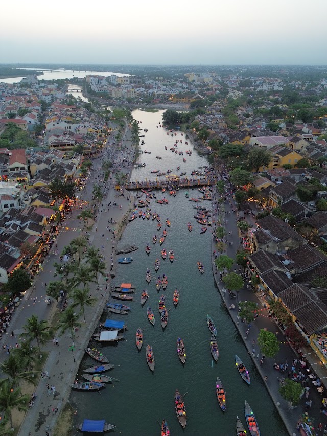 Hội An, Embankment